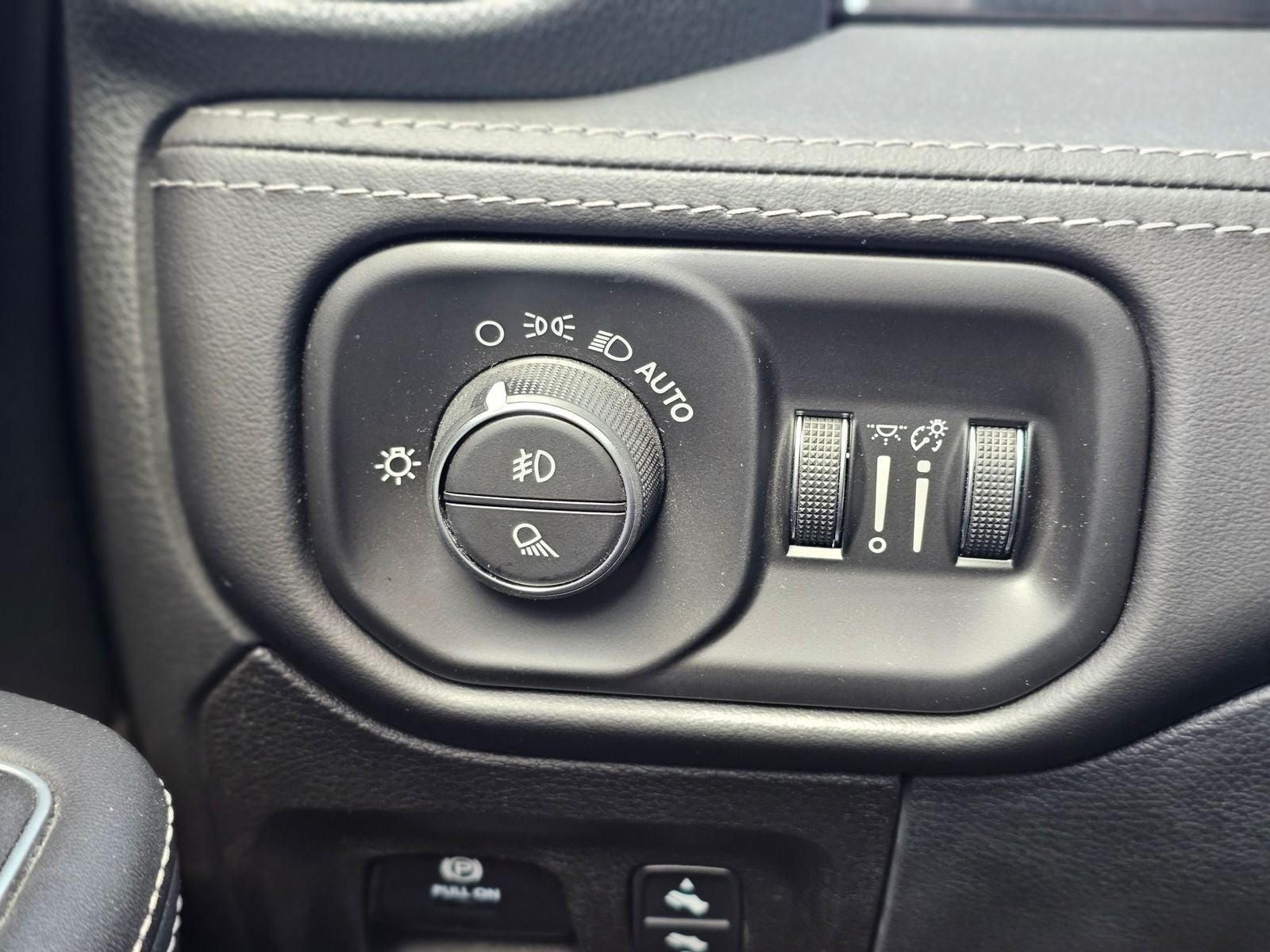 2022 RAM 1500 Limited Crew Cab 4X2