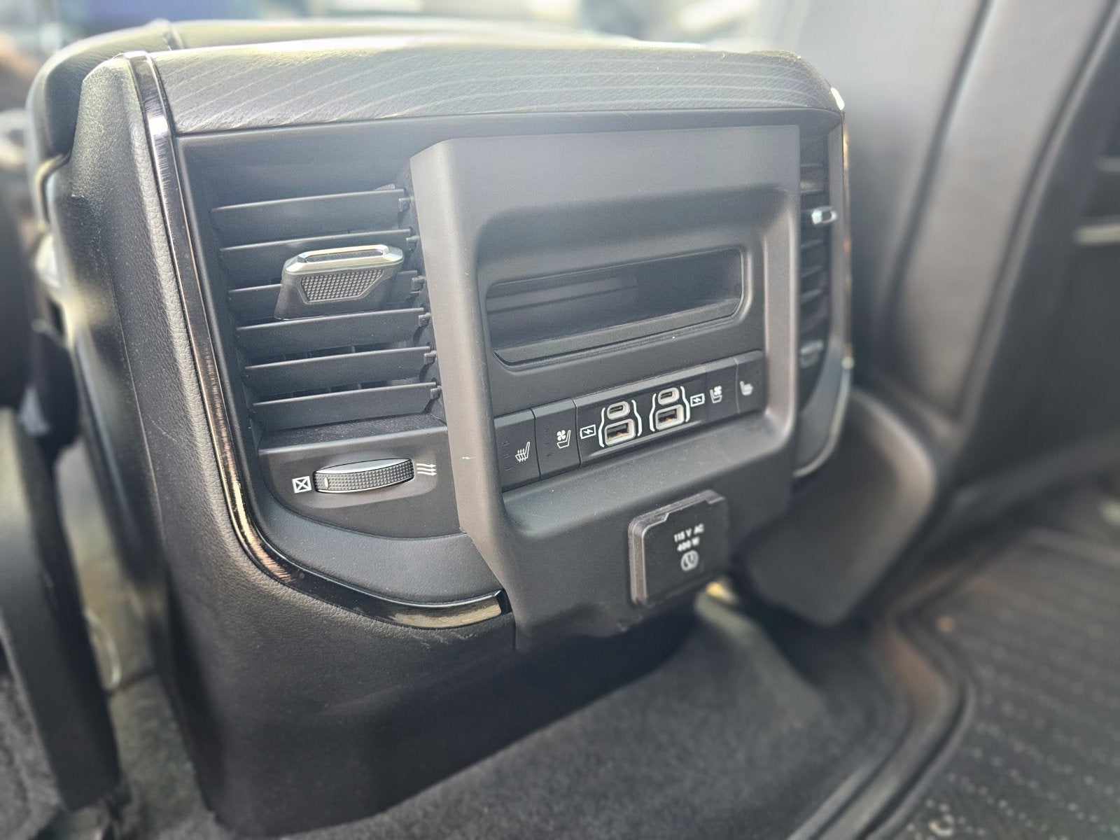 2022 RAM 1500 Limited Crew Cab 4X2