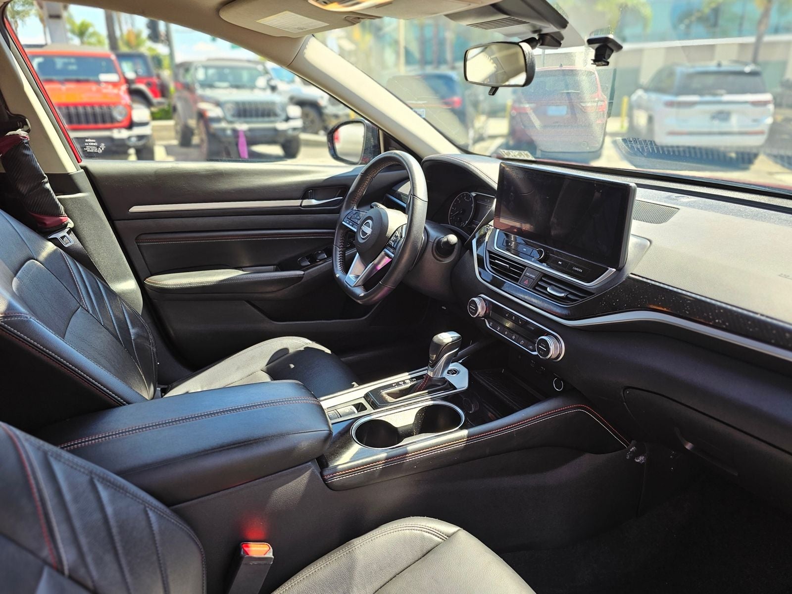 2023 Nissan Altima 2.0 SR