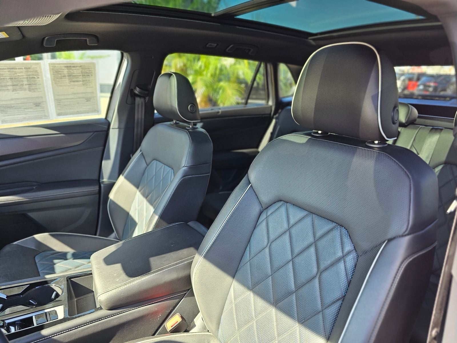 2024 Volkswagen Atlas Cross Sport 2.0T SEL Premium R-Line