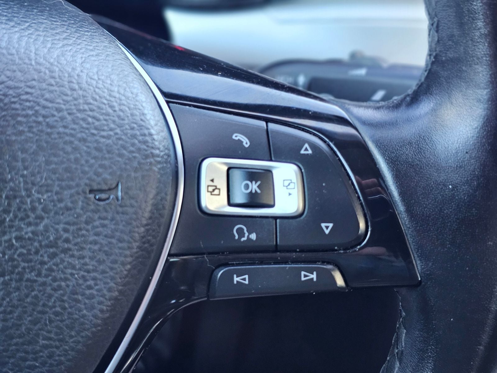 2019 Volkswagen Passat 2.0T Wolfsburg