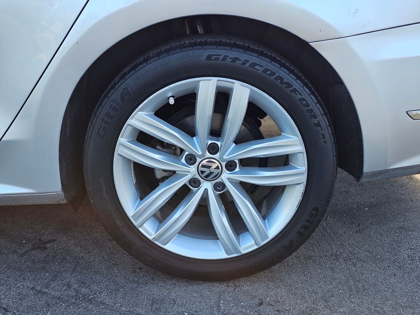 2019 Volkswagen Passat 2.0T Wolfsburg