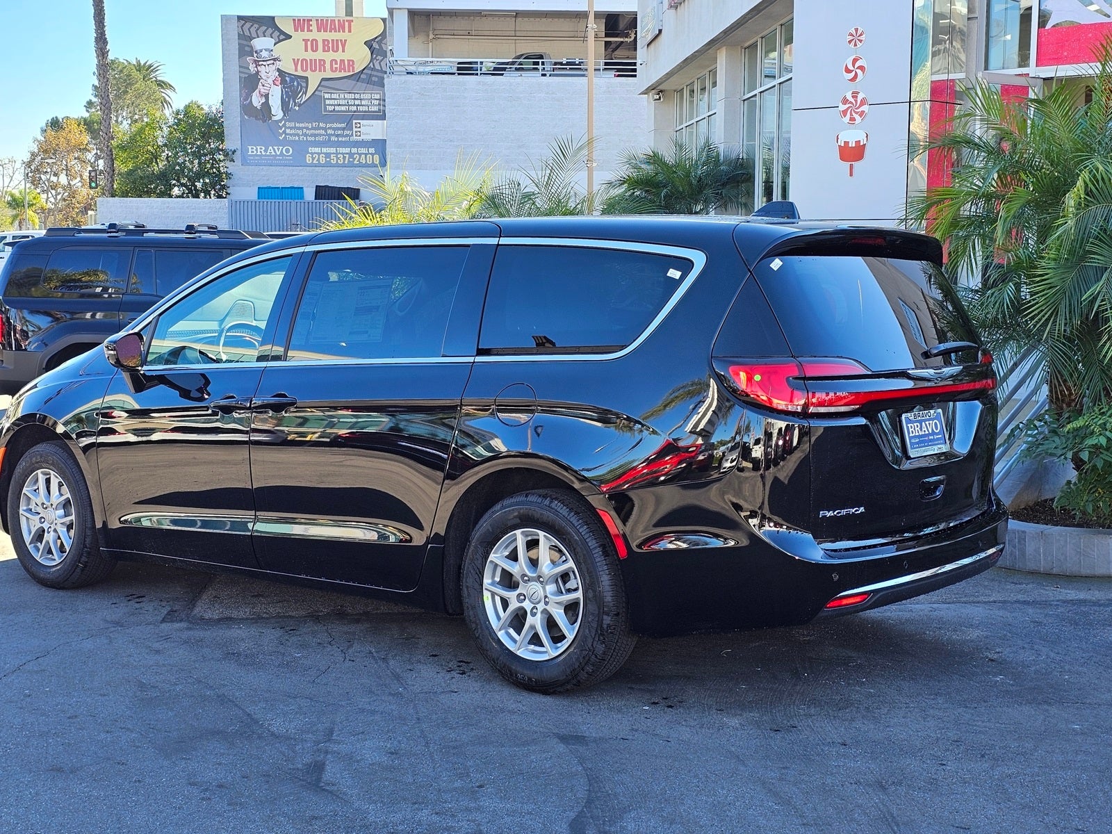 2026 Chrysler Pacifica Select