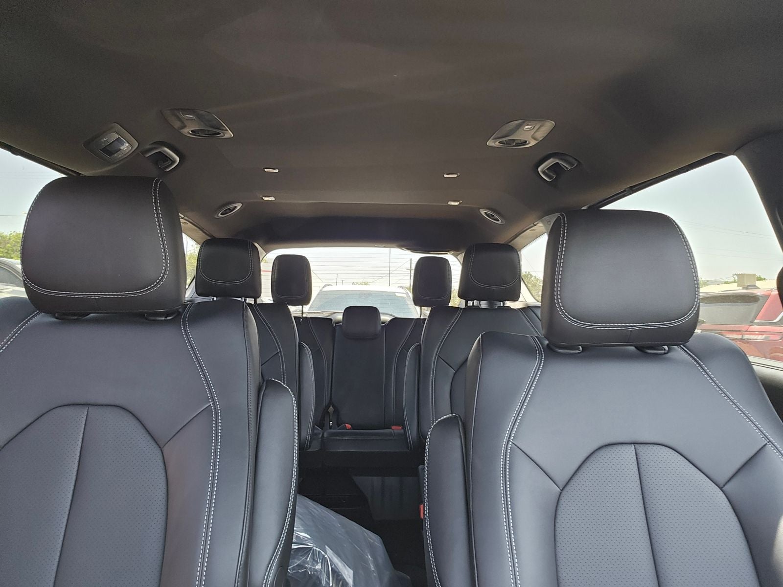2027 Chrysler Pacifica Select