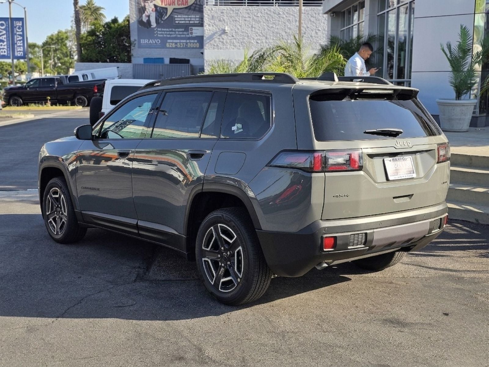 2026 Jeep Cherokee Laredo