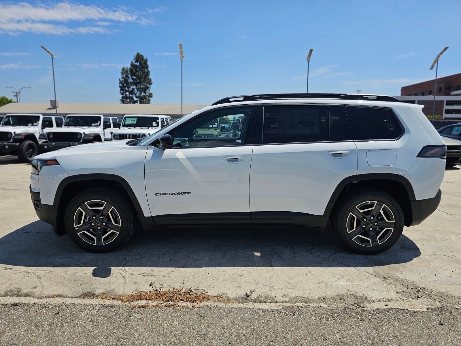2026 Jeep Cherokee Laredo