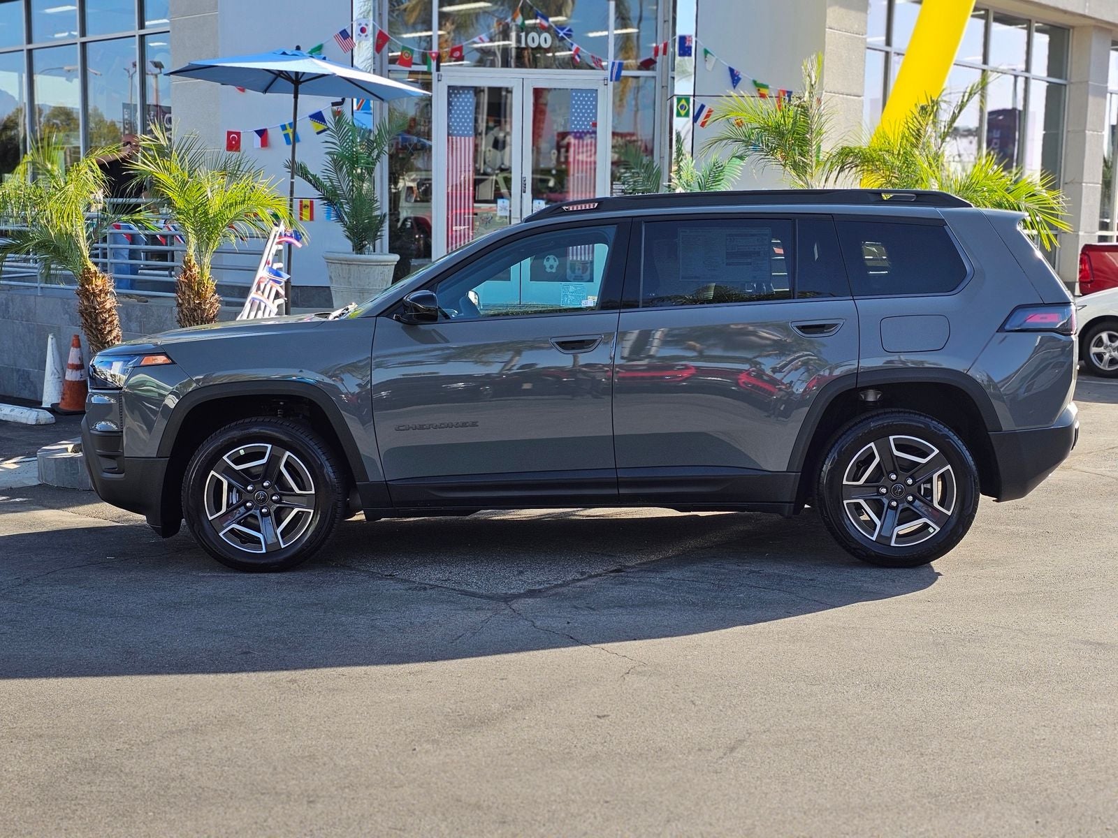2026 Jeep Cherokee Laredo