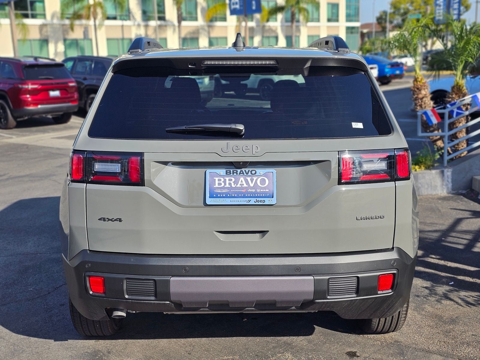 2026 Jeep Cherokee Laredo