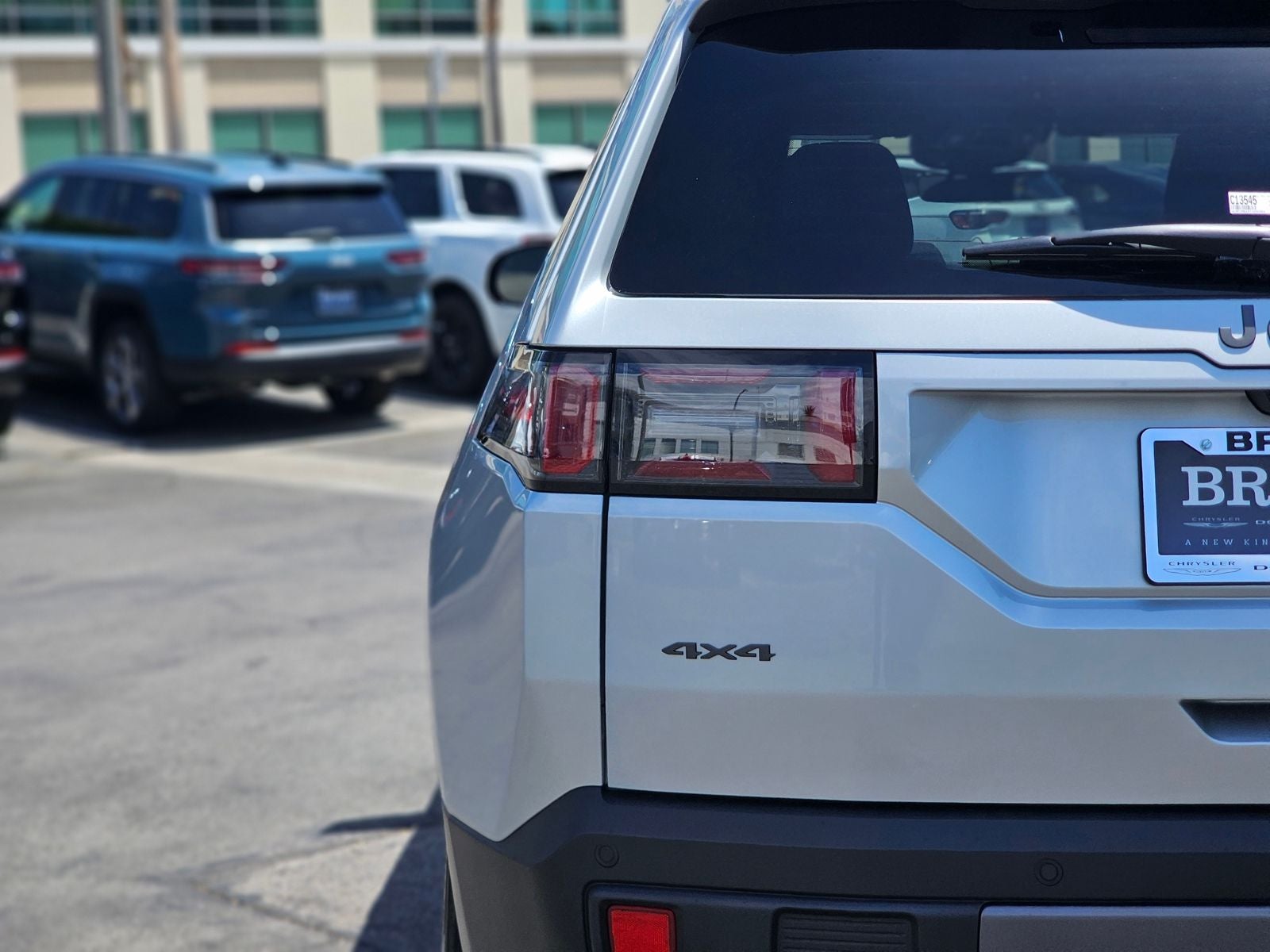 2026 Jeep Cherokee Laredo