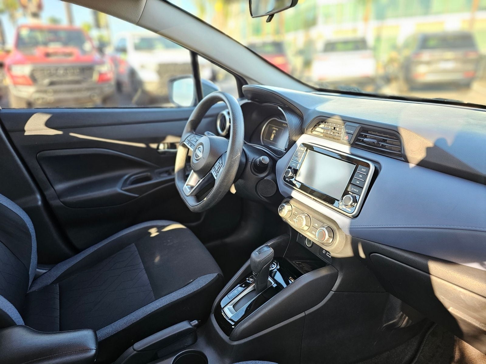 2024 Nissan Versa 1.6 SV