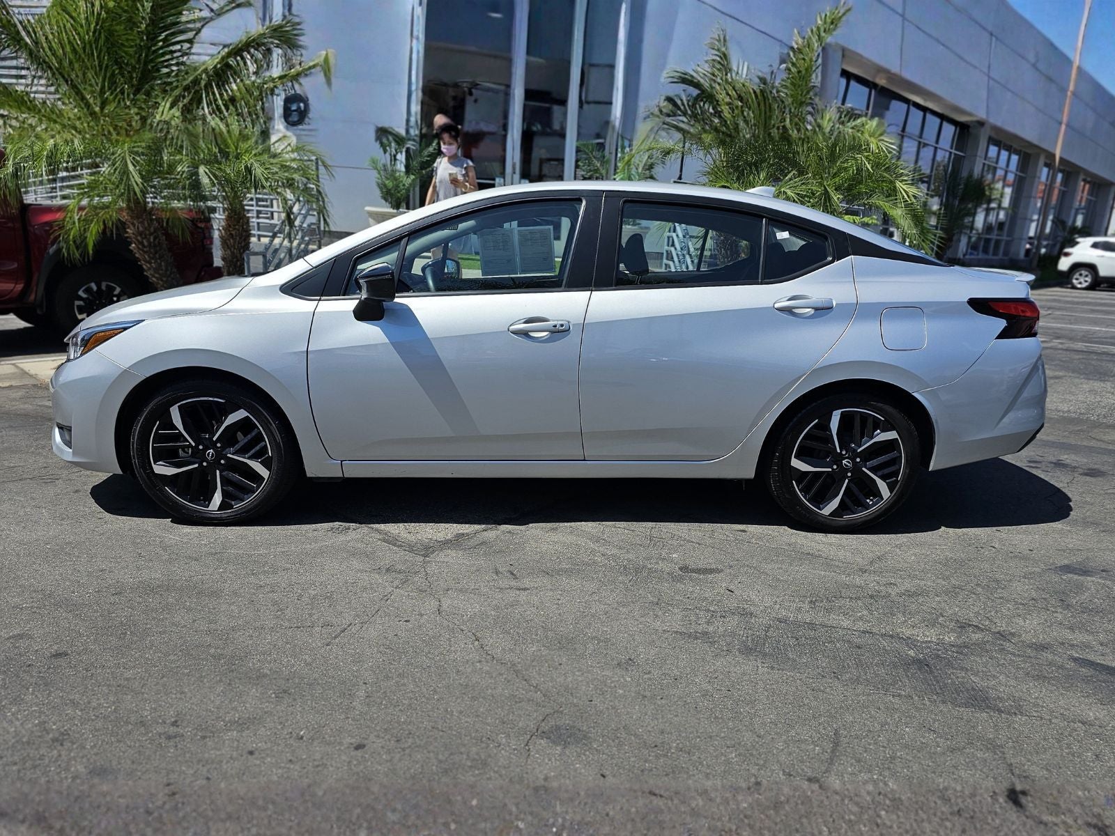2024 Nissan Versa 1.6 SR