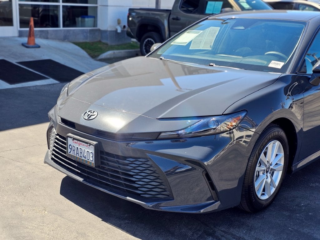 2025 Toyota Camry LE Sedan 4D