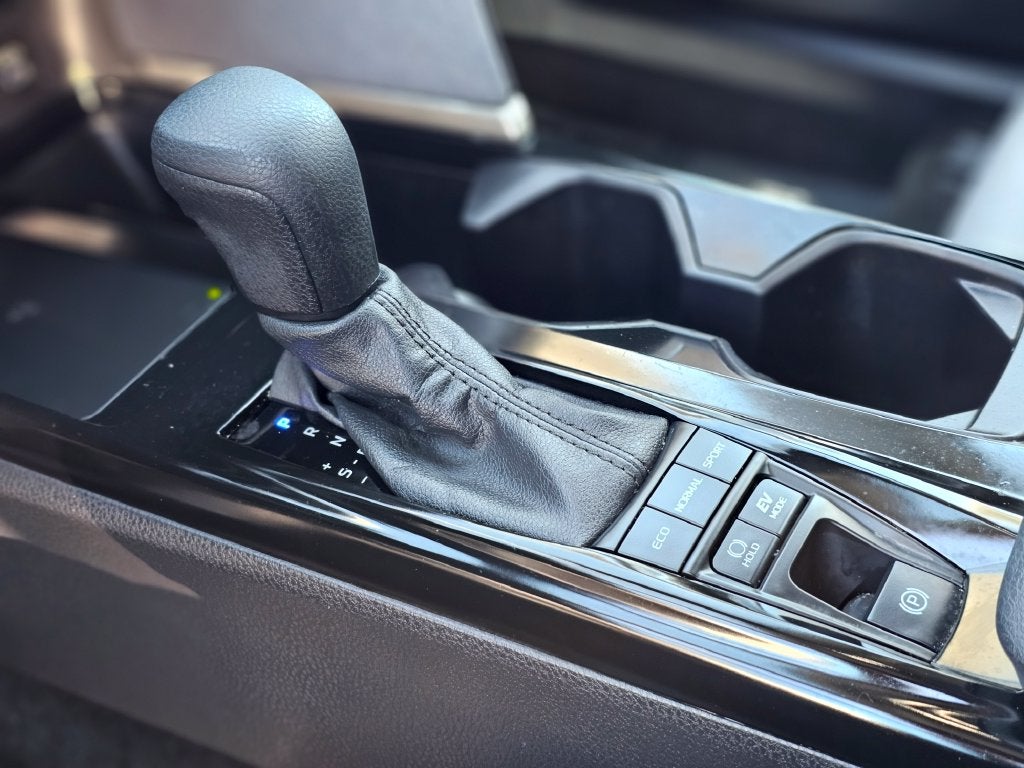 2025 Toyota Camry LE Sedan 4D