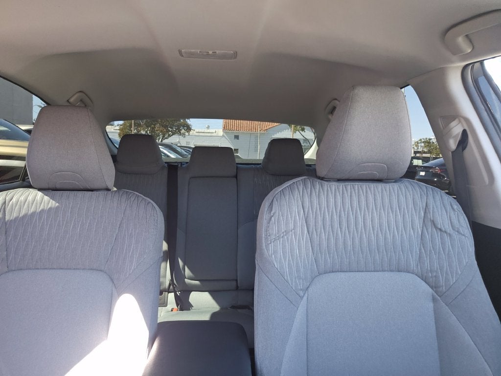 2025 Toyota Camry LE Sedan 4D