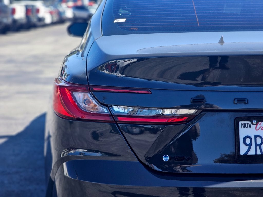 2025 Toyota Camry LE Sedan 4D