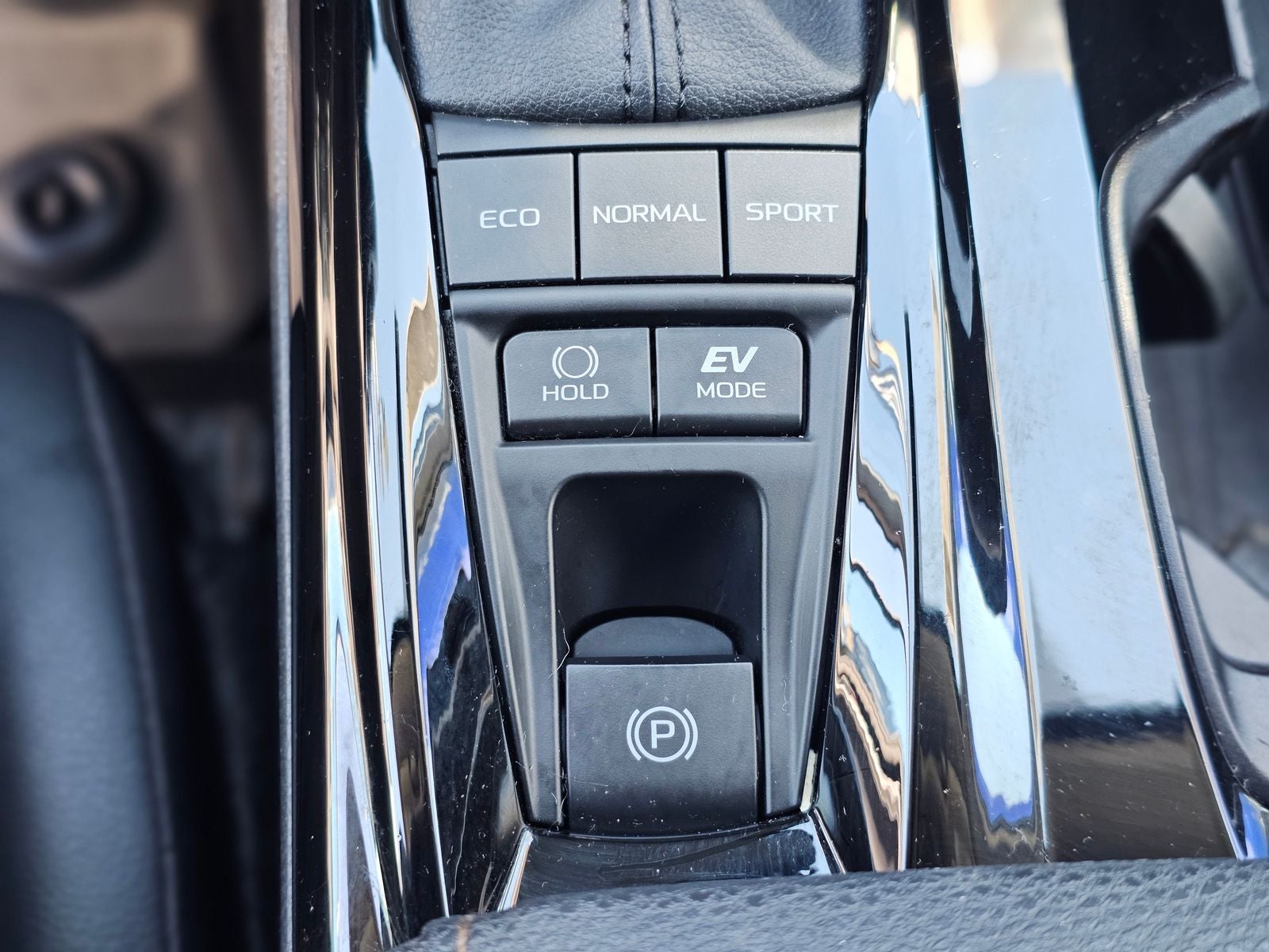 2025 Toyota Camry XLE Sedan 4D