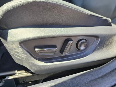 2025 Toyota Camry XLE Sedan 4D