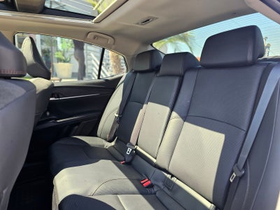 2025 Toyota Camry XLE Sedan 4D