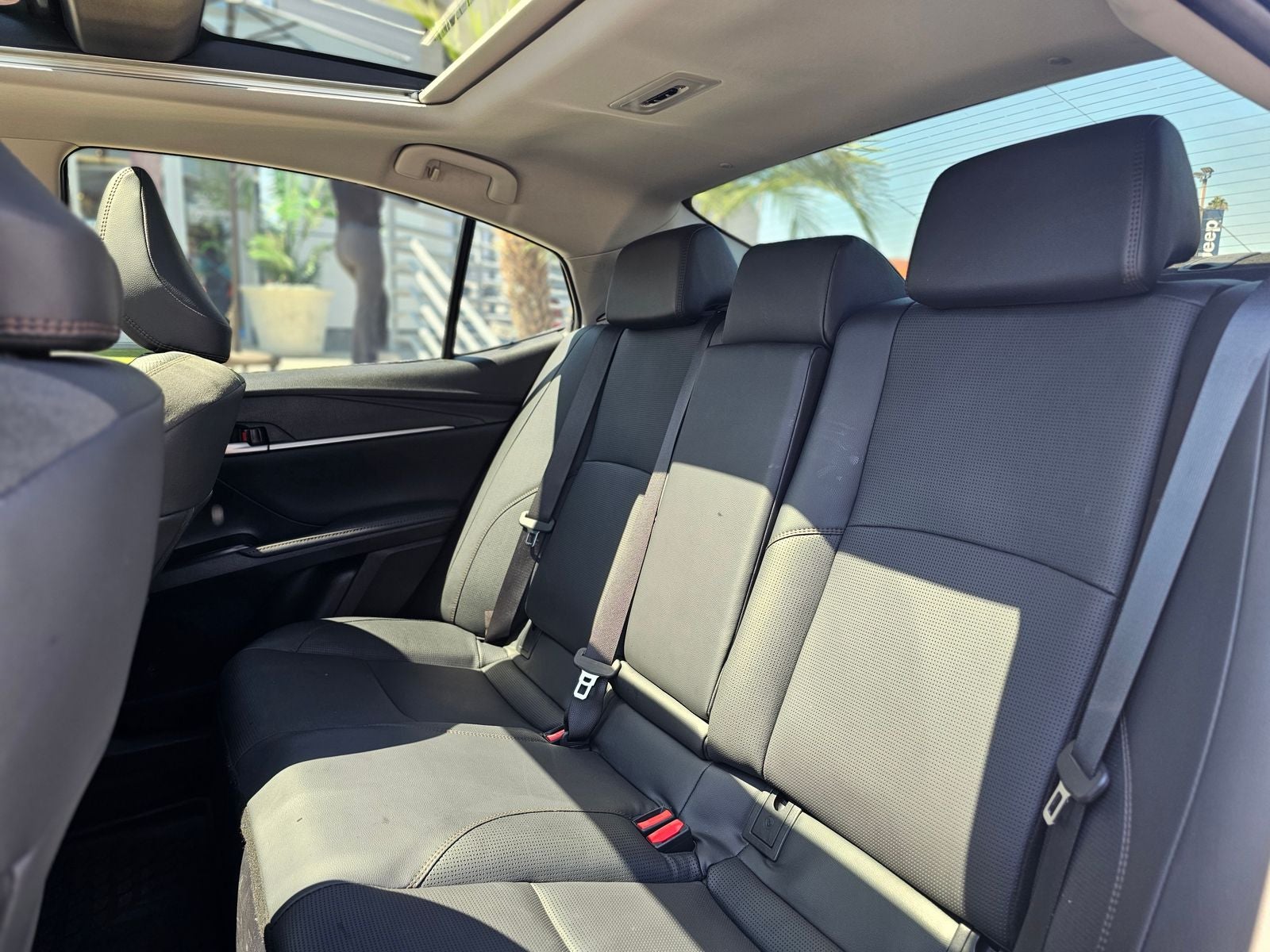 2025 Toyota Camry XLE Sedan 4D