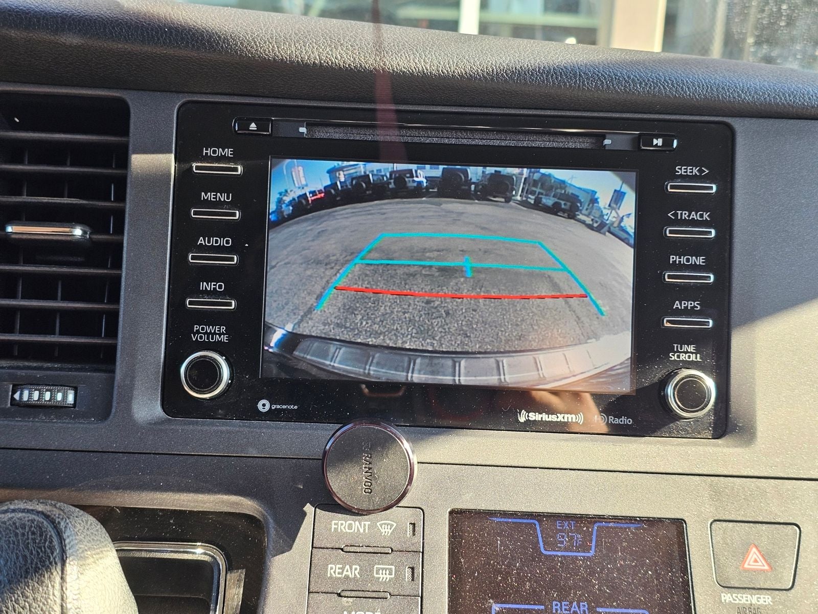 2018 Toyota Sienna LE 8 Passenger