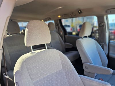 2018 Toyota Sienna LE 8 Passenger