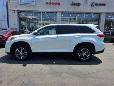 2019 Toyota Highlander LE