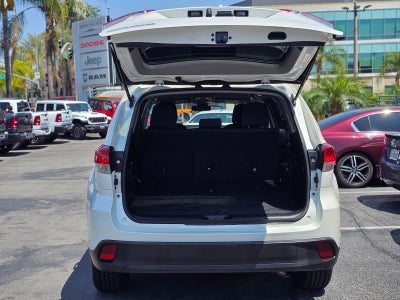 2019 Toyota Highlander LE
