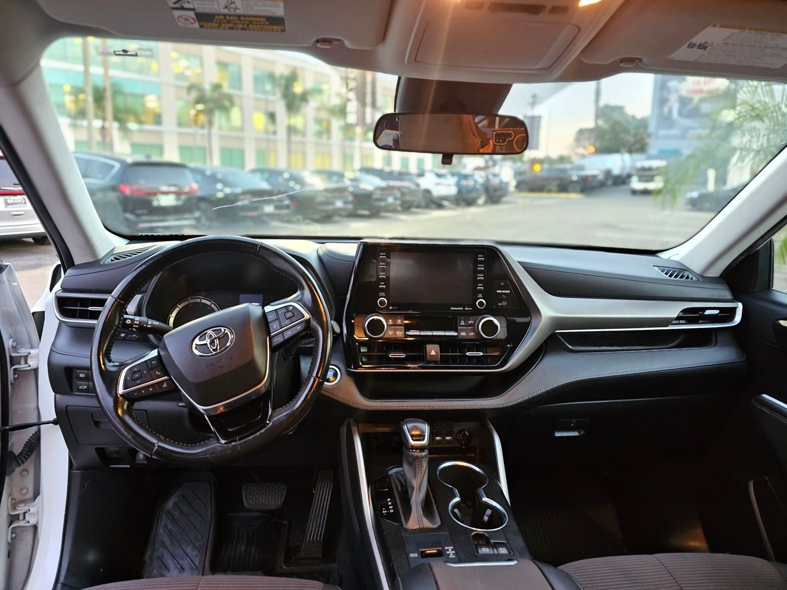 2021 Toyota Highlander LE