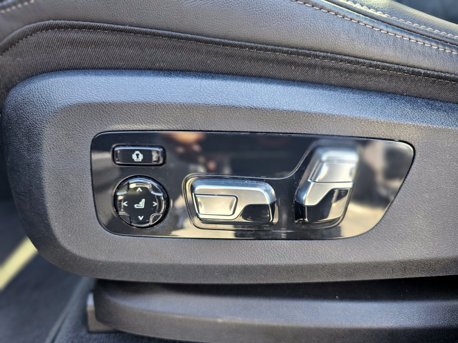2024 BMW X7 xDrive40i M Sport Premium AWD SUV