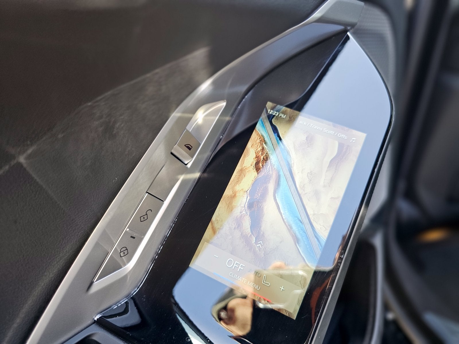 2025 BMW 7 Series 740i Premium Sedan 4D