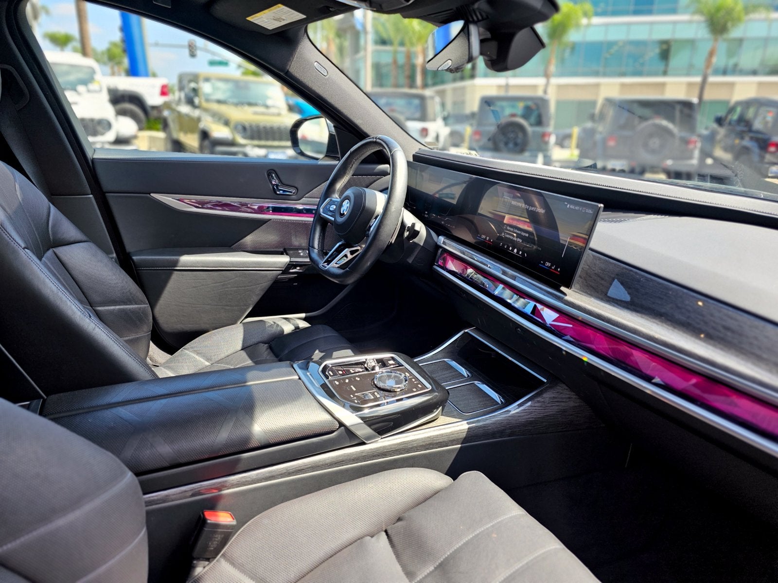 2025 BMW 7 Series 740i Premium Sedan 4D