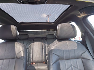 2025 BMW 7 Series 740i Premium Sedan 4D