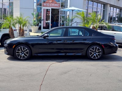 2025 BMW 7 Series 740i Premium Sedan 4D