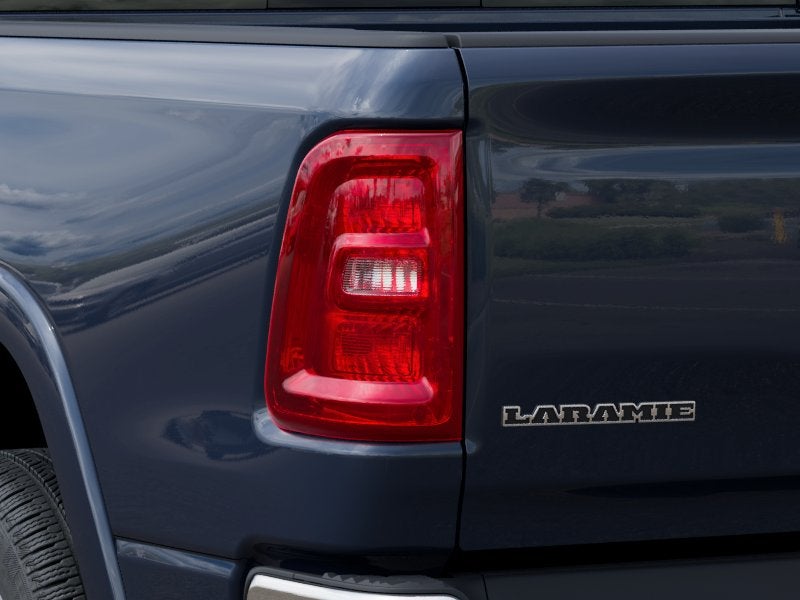 2026 RAM Ram 1500 RAM 1500 LARAMIE CREW CAB 4X2 5'7' BOX